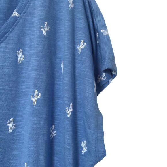 Izod Womens Top XXL Blue Cactus Printed Tee T-Shirt Cap Sleeve Twist Hem Tunic - Picture 8 of 13